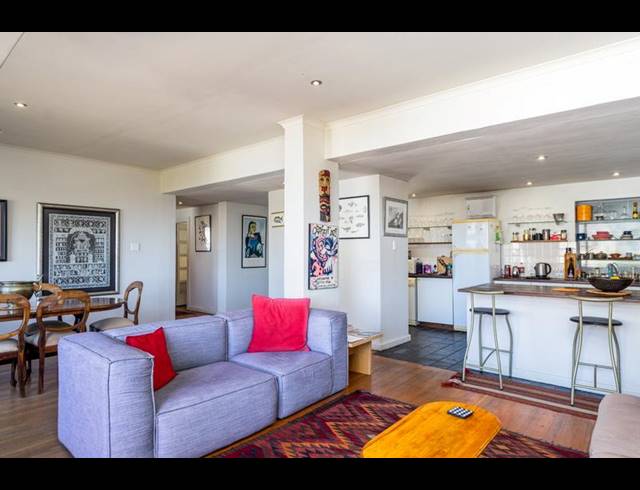 2 BEDROOM APARTMENT FOR SALE IN CAPE TOWN CITY CENTRE